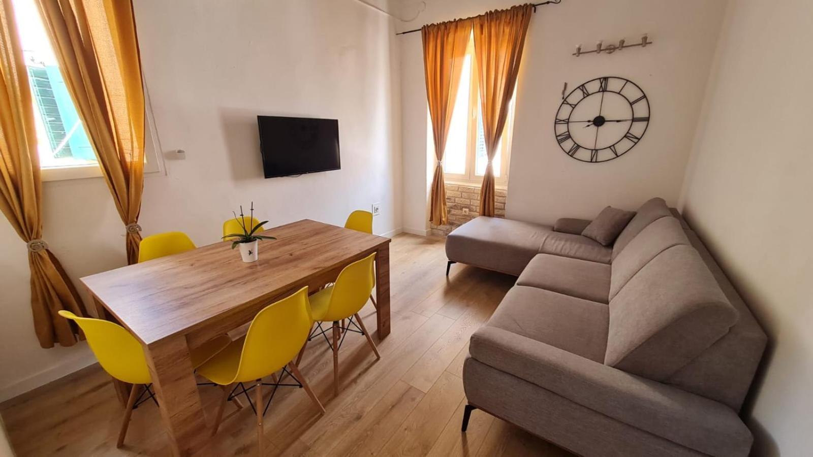 R&E Apartment Split Zimmer foto